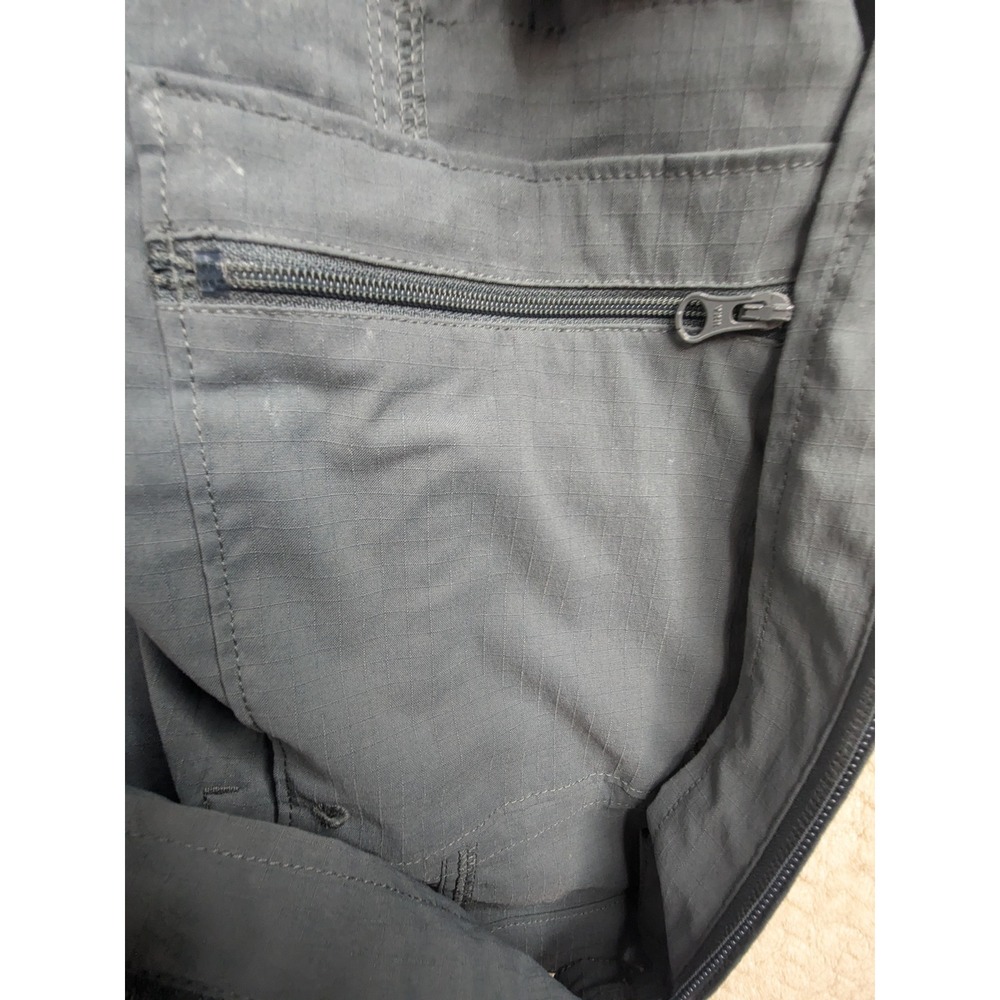 Duluth Trading Co Vest Mens XL Outdoor Utility Travel Multi Pocket‎ Lightweight - Picture 5 of 11
